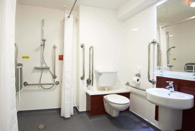 Travelodge London Richmond Central Dış mekan fotoğraf